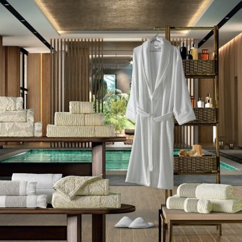 Bath towels, mats and robes. Made by eco-friendly companies in Portugal