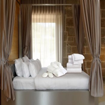 HOTEL bed and bath linen. Plain and bespoke. All features are for intensive use.